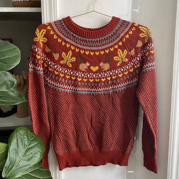 Modcloth Sweaters - adorable Modcloth squirrel fall sweater